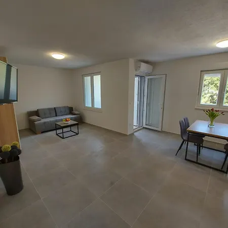 Apartmani Neva Makarska Exterior photo