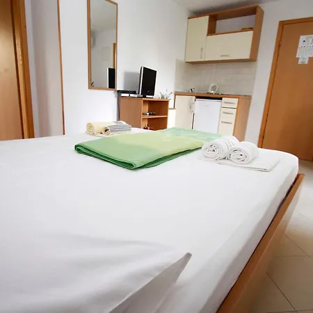 Apartmani Neva Makarska Exterior photo