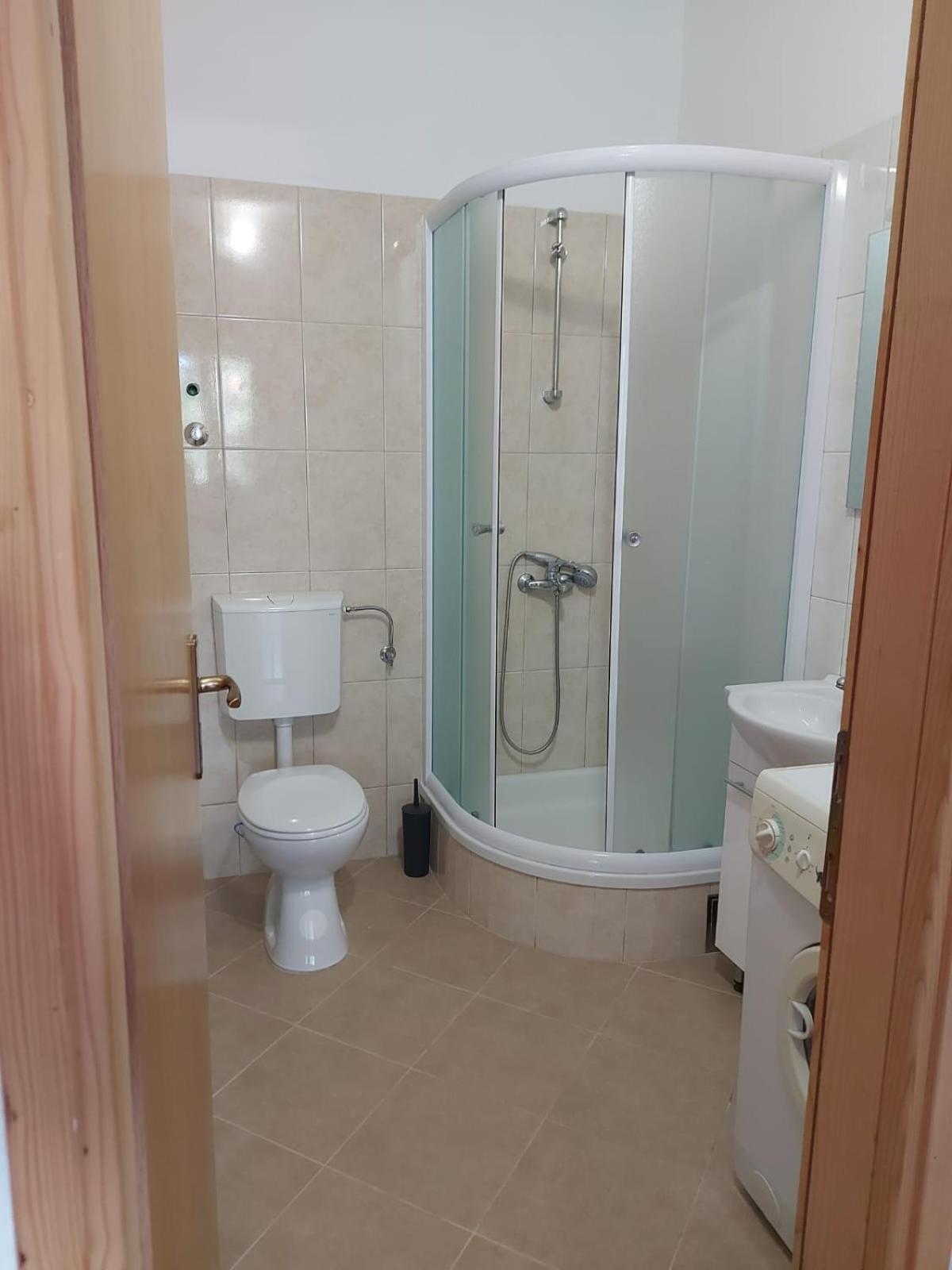 Apartment Neva Makarska