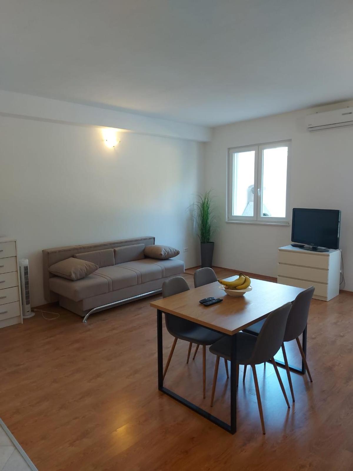 Neva Apartment Makarska
