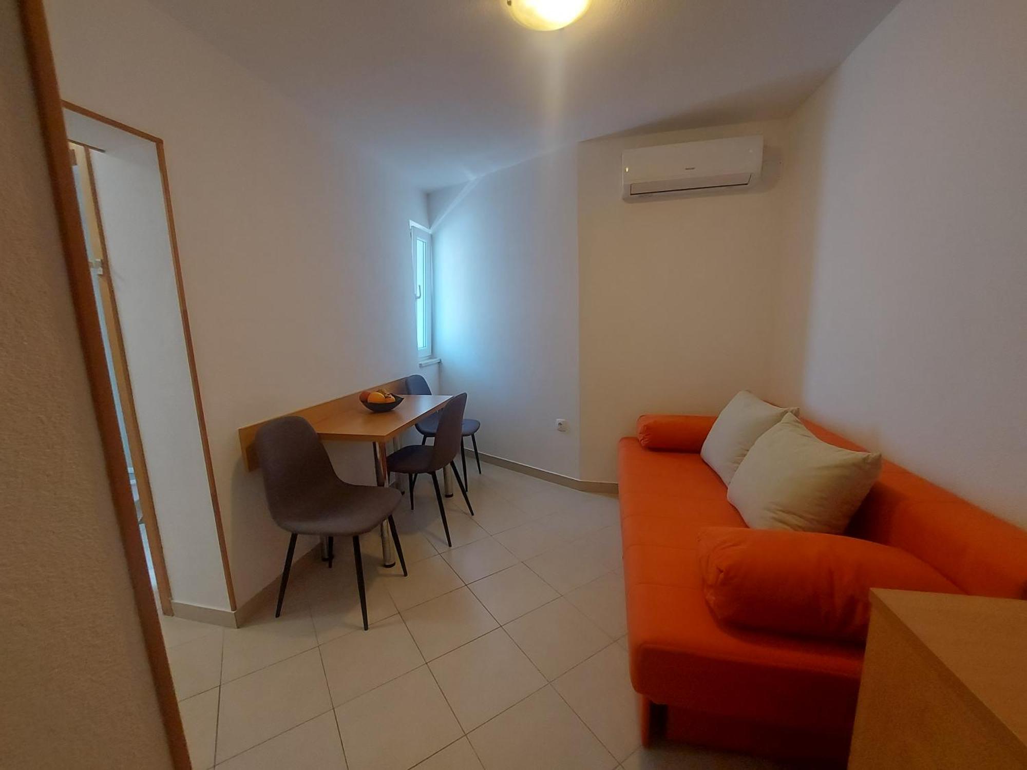 Neva Apartment *