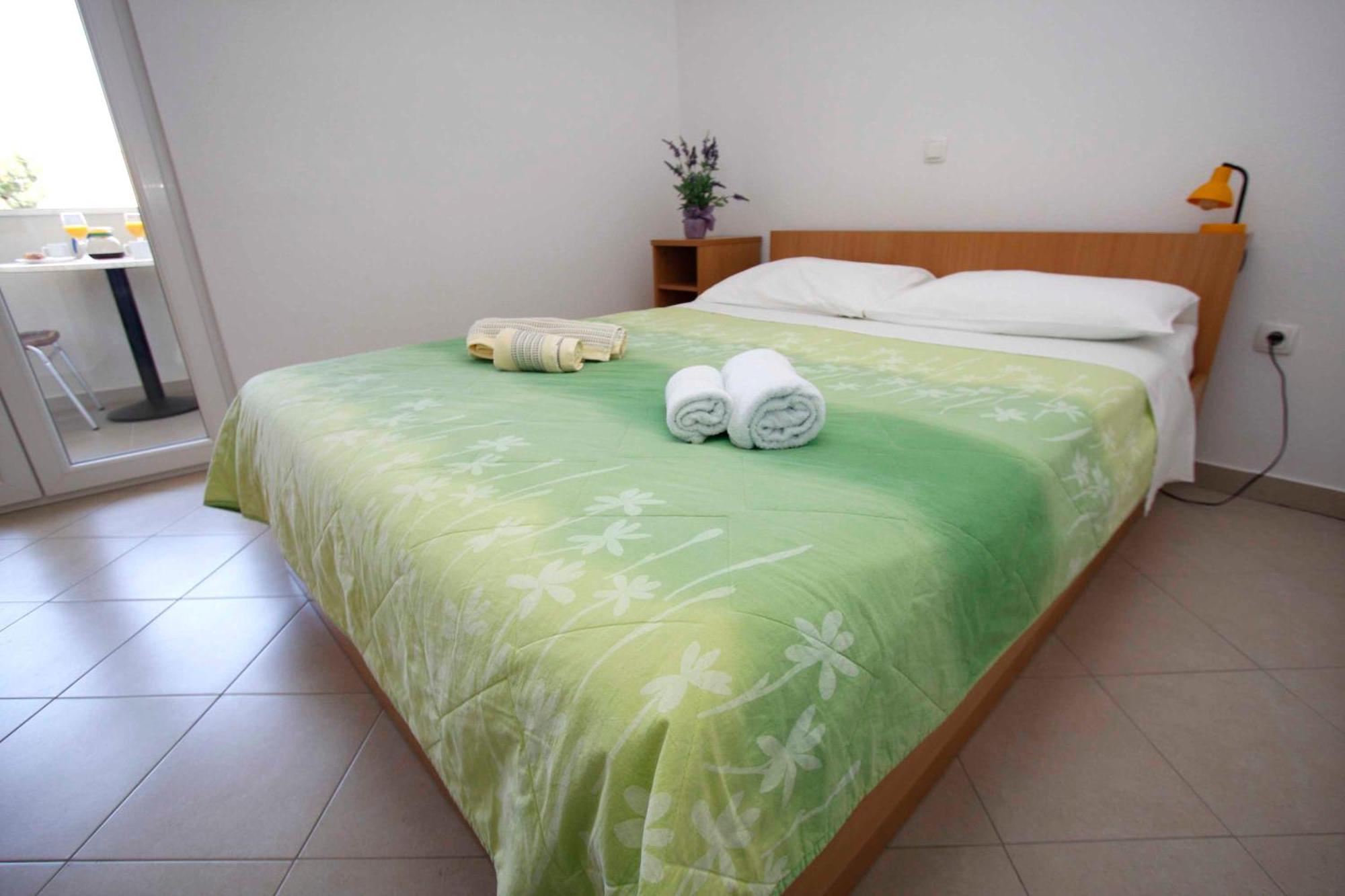 Apartment Neva Makarska